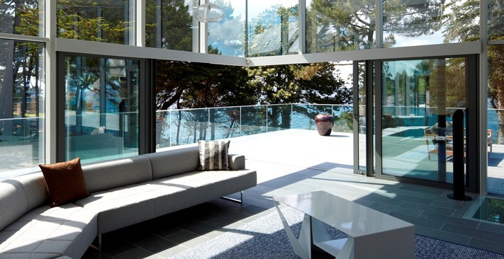 New open corner sliding patio door from Reynaers at Home lets the outside in